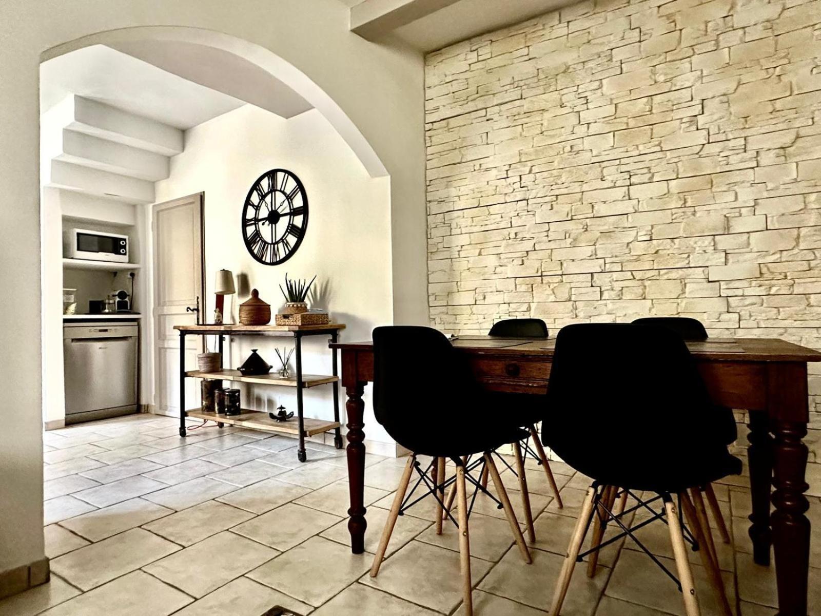 Home 12 Les Vignes Chateauneuf-du-Pape Bagian luar foto